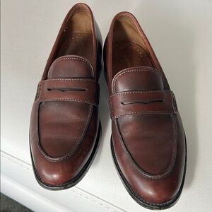 Land’s End Classic Brown Leather Loafers, size 9
